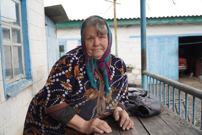 "Хай вбивають. Я нікуди не поїду". Як живуть ті, хто залишається в прифронтовому Новотроїцькому на Дніпропетровщині "Хай вбивають. Я нікуди не поїду". Як живуть ті, хто залишається в прифронтовому Новотроїцькому на Дніпропетровщині