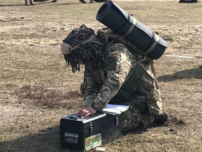 "Треба вчитися і мстити" – десантники показали, як готують мобілізованих для фронту "Треба вчитися і мстити" – десантники показали, як готують мобілізованих для фронту