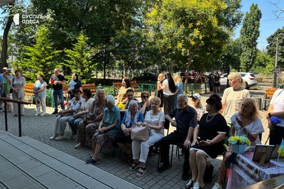 "Що я дітям скажу?": в одеській школі відкрили меморіальну дошку на честь військового Дмитра Погоди "Що я дітям скажу?": в одеській школі відкрили меморіальну дошку на честь військового Дмитра Погоди