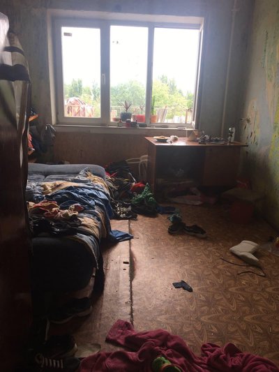"Врятували з наркопритону": в Одесі вилучили дитину з ранами від вошей "Врятували з наркопритону": в Одесі вилучили дитину з ранами від вошей
