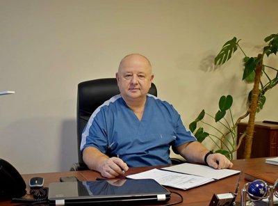 У Житомирі попрощалися із заслуженим лікарем України Олександром Торбасом У Житомирі попрощалися із заслуженим лікарем України Олександром Торбасом