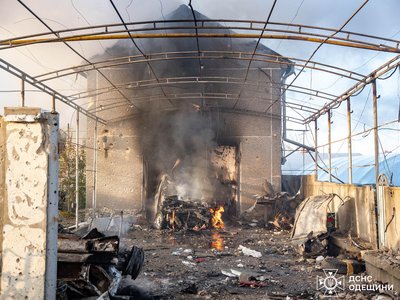 В Одесі пролунали вибухи, у частині міста зникло світло