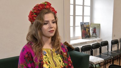 У Луцьку колядували та посівали "Діти Небесного Легіону", щоб зібрали гроші для 14-ої бригади У Луцьку колядували та посівали "Діти Небесного Легіону", щоб зібрали гроші для 14-ої бригади