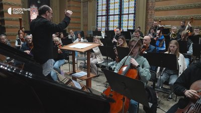 Через влучання дрона концерт в Одеській філармонії зіграють із запізненням