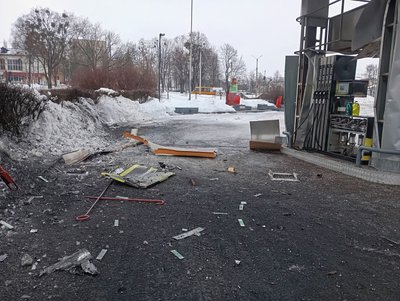 Три влучання по АЗС у Сумах: що розповідають очевидці Три влучання по АЗС у Сумах: що розповідають очевидці