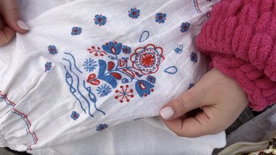«Рукоділля як терапія»: мисткиня з Волині навчає вишивати онлайн і популяризує українські традиції «Рукоділля як терапія»: мисткиня з Волині навчає вишивати онлайн і популяризує українські традиції
