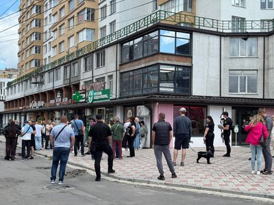 "Живемо на будівельному майданчику": у Вінниці мешканці ЖК вимагають введення будинку в експлуатацію "Живемо на будівельному майданчику": у Вінниці мешканці ЖК вимагають введення будинку в експлуатацію