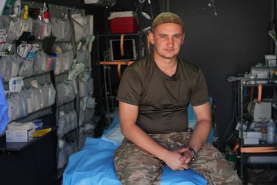 Рятують життя під обстрілами: як працює стабпункт 37 ОБрМП на Новопавлівському напрямку Рятують життя під обстрілами: як працює стабпункт 37 ОБрМП на Новопавлівському напрямку