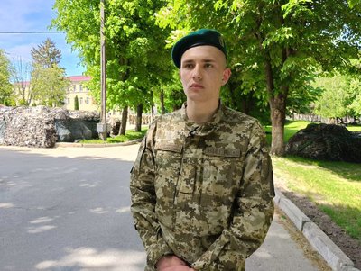 Перша демобілізація за два роки: у Луцьку зустріли 88 прикордонників-строковиків Перша демобілізація за два роки: у Луцьку зустріли 88 прикордонників-строковиків
