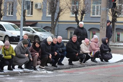 Загинув у результаті артобстрілу: в Умані на Черкащині попрощалися із захисником Загинув у результаті артобстрілу: в Умані на Черкащині попрощалися із захисником