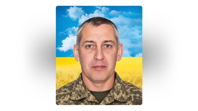 На Чернігівщині попрощалися з військовими Володимиром Колесником та Іваном Пиницею На Чернігівщині попрощалися з військовими Володимиром Колесником та Іваном Пиницею
