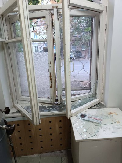 Внаслідок атаки РФ в Одесі пошкоджено чотири медзаклади Внаслідок атаки РФ в Одесі пошкоджено чотири медзаклади