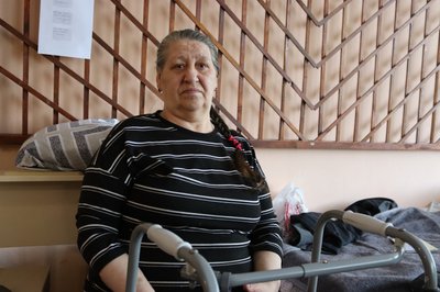 "Боялись, що нікому не потрібні". На Дніпропетровщині працює транзитний пункт для евакуйованих з Донецької області "Боялись, що нікому не потрібні". На Дніпропетровщині працює транзитний пункт для евакуйованих з Донецької області