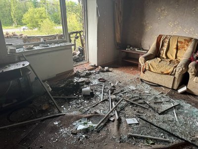 Війська РФ вдарили по Павлограду, пошкоджені багатоповерхівка й дитячий майданчик: є загиблі, серед поранених діти Війська РФ вдарили по Павлограду, пошкоджені багатоповерхівка й дитячий майданчик: є загиблі, серед поранених діти