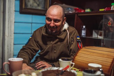 "На кону стоїть існування держави": історія викладача з Полтавщини, який боронить країну "На кону стоїть існування держави": історія викладача з Полтавщини, який боронить країну