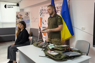 "Страшно, коли гинуть на твоїх руках": як бойовий медик рятував життя військових "Страшно, коли гинуть на твоїх руках": як бойовий медик рятував життя військових