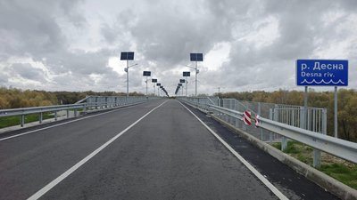 На Чернігівщині відбудували 300-метровий міст через Десну На Чернігівщині відбудували 300-метровий міст через Десну