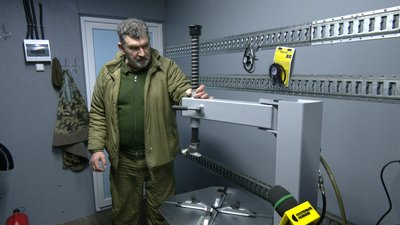 Волонтер розповів про функції, які може виконувати переобладнаний автомобіль, лютий 2026 року, Хмельниччина Волонтер розповів про функції, які може виконувати переобладнаний автомобіль, лютий 2026 року, Хмельниччина