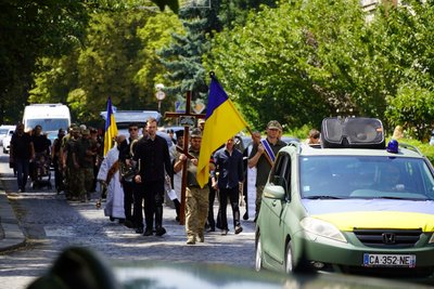 В Ужгороді попрощалися із полеглим захисником Володимиром Жупіком В Ужгороді попрощалися із полеглим захисником Володимиром Жупіком