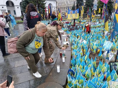 На Майдані Незалежності пройшла мирна акція до Дня Сил територіальної оборони На Майдані Незалежності пройшла мирна акція до Дня Сил територіальної оборони