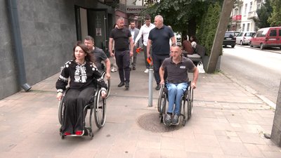 Частину інклюзивного маршруту облаштували у Рівному