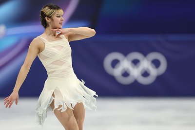 Стиль альт-гранж американської фігуристки Аліси Лю підкорює тренди Стиль альт-гранж американської фігуристки Аліси Лю підкорює тренди