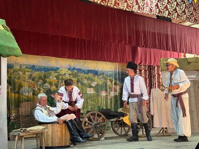 вистава, сцена, діди парубкували вистава, сцена, діди парубкували