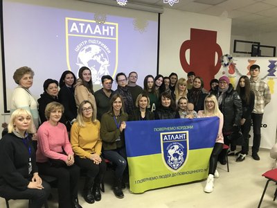 "Хочуть допомогти і не нашкодити": у Рівному родичів військових навчають комунікації з ними "Хочуть допомогти і не нашкодити": у Рівному родичів військових навчають комунікації з ними