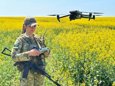 "Призвалася за покликом серця": історія операторки БпЛА з прикордонного загону Вінниччини "Призвалася за покликом серця": історія операторки БпЛА з прикордонного загону Вінниччини