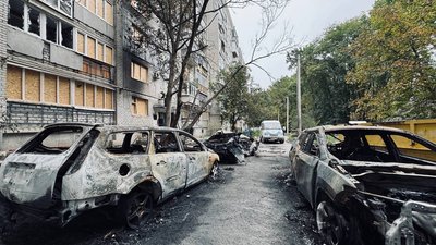 «Усе посікло склом»: у Кропивницькому прийняли 287 заяв про пошкодження майна внаслідок обстрілу РФ «Усе посікло склом»: у Кропивницькому прийняли 287 заяв про пошкодження майна внаслідок обстрілу РФ