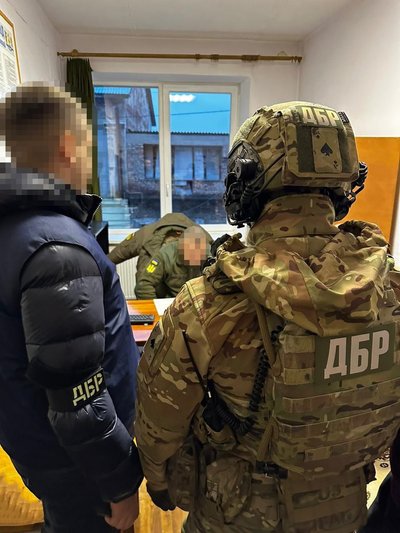 На Львівщині начальника ТЦК та в.о. голови ВЛК підозрюють в хабарництві На Львівщині начальника ТЦК та в.о. голови ВЛК підозрюють в хабарництві
