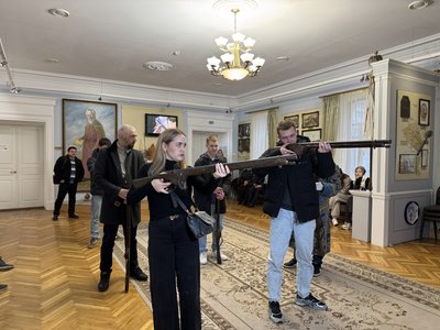 "Порівнюємо його зараз із Путіним": як працює заповідник "Поле полтавської битви" "Порівнюємо його зараз із Путіним": як працює заповідник "Поле полтавської битви"