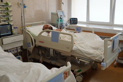 Втратив ноги через атаку FPV-дронів: у медзакладі Дніпра пораненому військовому зробили чотири операції Втратив ноги через атаку FPV-дронів: у медзакладі Дніпра пораненому військовому зробили чотири операції