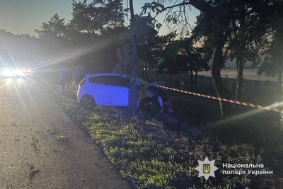 Водія госпіталізували до лікарні: у Черкасах на вулиці Дахнівській сталася ДТП Водія госпіталізували до лікарні: у Черкасах на вулиці Дахнівській сталася ДТП