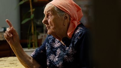 Історія 90-річної Уляни Стасюк із поліського селища на Рівненщині Історія 90-річної Уляни Стасюк із поліського селища на Рівненщині