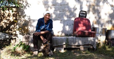 "Сумно, що таке село було. А тепер...": історія Галини Холодної з Дніпропетровщини, яка живе у майже спорожнілому селі "Сумно, що таке село було. А тепер...": історія Галини Холодної з Дніпропетровщини, яка живе у майже спорожнілому селі
