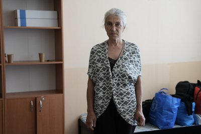 "Зривається земля від вибухів." Історії евакуйованих з прифронтової Васильківки на Дніпропетровщині "Зривається земля від вибухів." Історії евакуйованих з прифронтової Васильківки на Дніпропетровщині