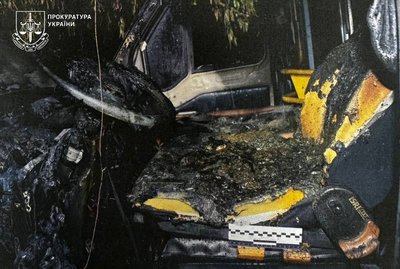 Підпал мікроавтобуса військовослужбовців: судитимуть молодика з Одещини