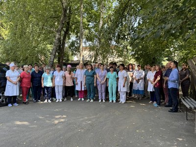 В Україні вперше вшановували загиблих медиків: як це відбувалося в Сумах В Україні вперше вшановували загиблих медиків: як це відбувалося в Сумах