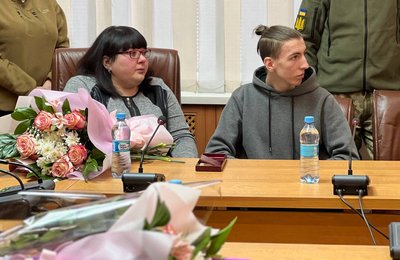 У Житомирі рідним загиблих воїнів передали державні нагороди У Житомирі рідним загиблих воїнів передали державні нагороди