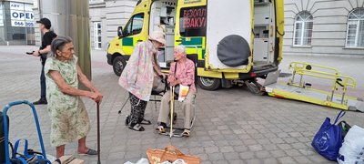 допомога волонтери евакуація люди з інвалідністю Мирноград Донецька область 22 серпня 2024 рік допомога волонтери евакуація люди з інвалідністю Мирноград Донецька область 22 серпня 2024 рік
