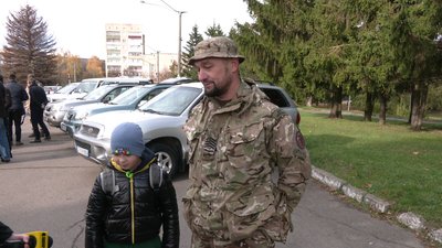 Волонтери передали авто для ЗСУ Волонтери передали авто для ЗСУ