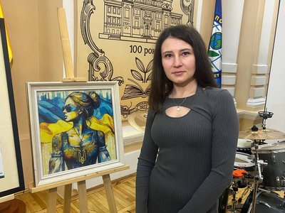 На благодійному вечорі "Дотик" у Житомирі зібрали понад 200 тисяч гривень для 45-ї бригади На благодійному вечорі "Дотик" у Житомирі зібрали понад 200 тисяч гривень для 45-ї бригади