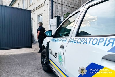 Стався вибух в адмінбудівлі райвідділу поліції у Рівному. Загинув правоохоронець, ще троє поранені Стався вибух в адмінбудівлі райвідділу поліції у Рівному. Загинув правоохоронець, ще троє поранені