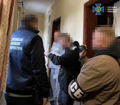 На Одещині трьох посадовців підприємства з Луганщини підозрюють у незаконному бронюванні «водіїв» На Одещині трьох посадовців підприємства з Луганщини підозрюють у незаконному бронюванні «водіїв»