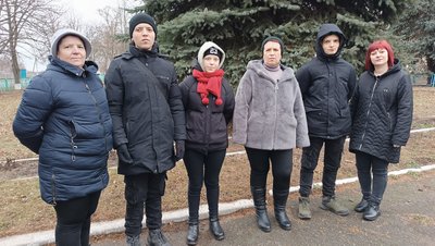 "Першим військовим став середній син": історія сім’ї із Полтавщини, у якій воювали три сини і чоловік "Першим військовим став середній син": історія сім’ї із Полтавщини, у якій воювали три сини і чоловік