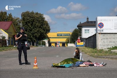 Другу добу поспіль РФ атакує Київщину: загинула людина, наслідки обстрілів фіксують у п'яти районах Другу добу поспіль РФ атакує Київщину: загинула людина, наслідки обстрілів фіксують у п'яти районах
