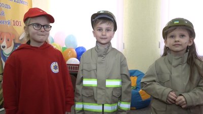 На Житомирщині дітей навчають у "класах безпеки" – до кінця року планують створити 147 таких класів На Житомирщині дітей навчають у "класах безпеки" – до кінця року планують створити 147 таких класів