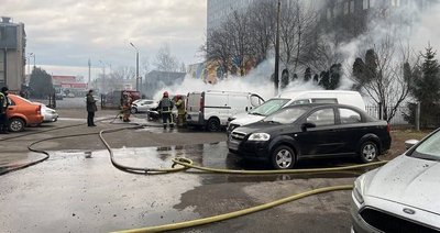 Столичні правоохоронці документують наслідки ранкового обстрілу армією РФ Столичні правоохоронці документують наслідки ранкового обстрілу армією РФ