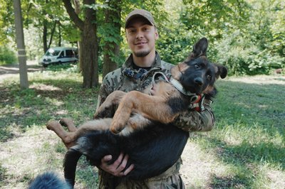 Старший кінолог 5 бригади Національної гвардії України Теймур "Баха"